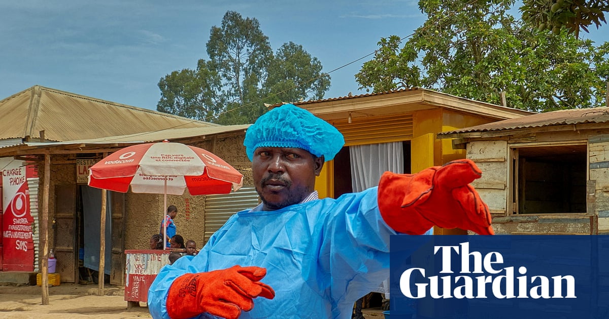 Number of suspected Ebola cases in DR Congo passes 900 as health workers face attacks and shortages | Ebola