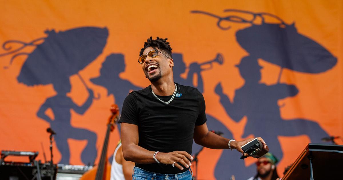 Jon Batiste gives Stephen Colbert huge Late Show send-off | Entertainment/Life