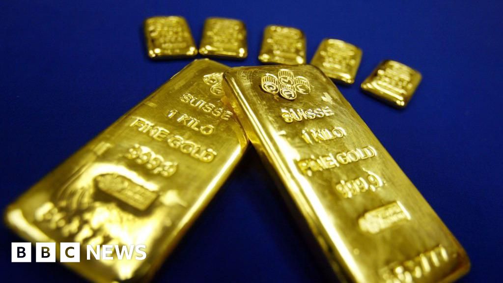 David Rush: ex-US government official arrested after $40 million in gold bars found in home - BBC