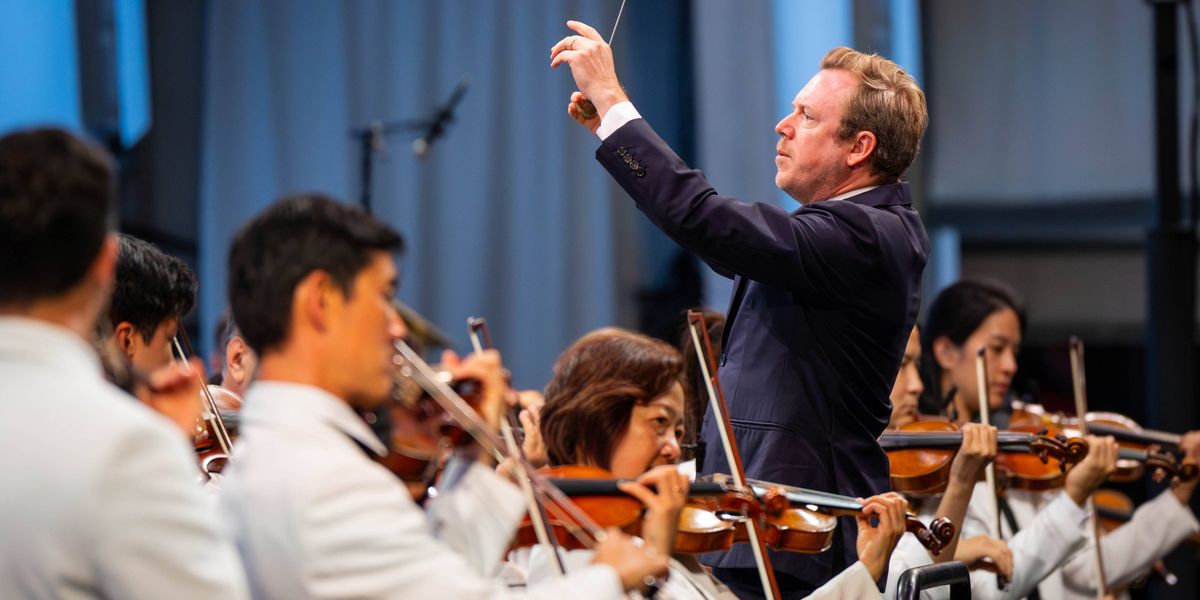 Daniel Harding, British conductor and pilot, to follow Dudamel as LA Philharmonic music director