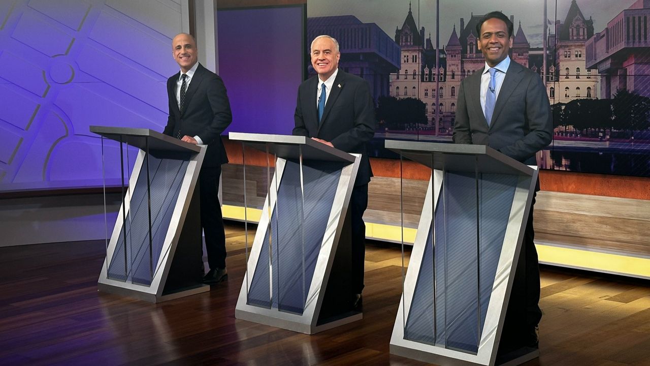 N.Y. state comptroller candidates face off in debate
